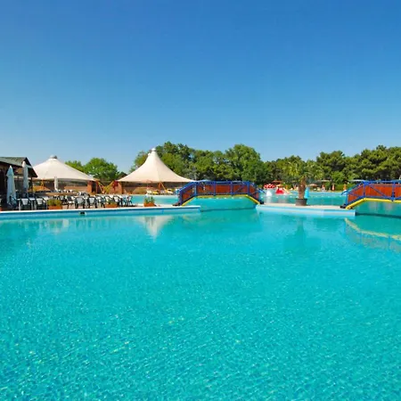 Holiday home Locazione Turistica Borsetti.4