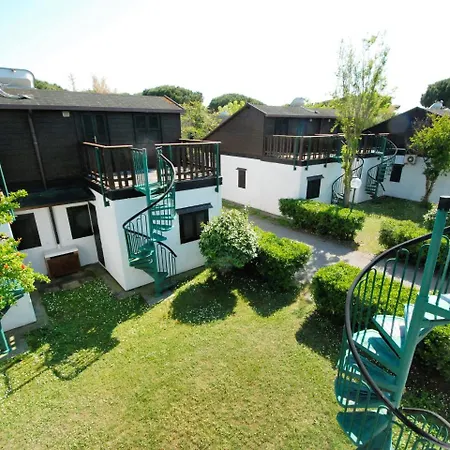 Locazione Turistica Borsetti.4 Holiday home *